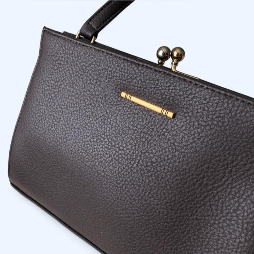 Classic Vintage Dark Brown Pebbled Leather Frame Purse